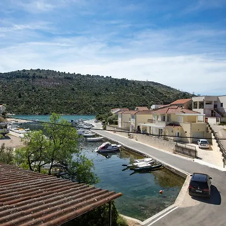 By The Sea Stupin Celine, Rogoznica - 4264 Apartment *